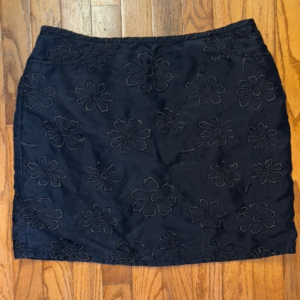 Elegant Black Floral silk Skirt